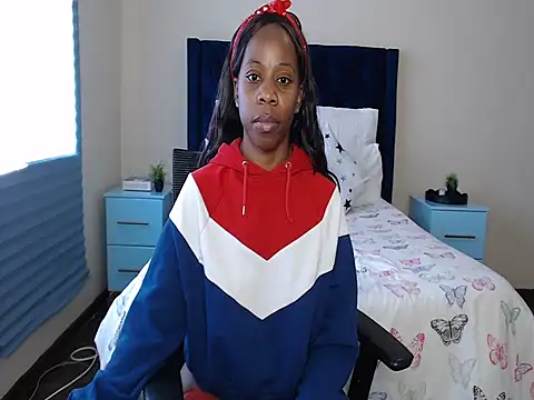 XXX chat uživo modela QUEENMANDYY