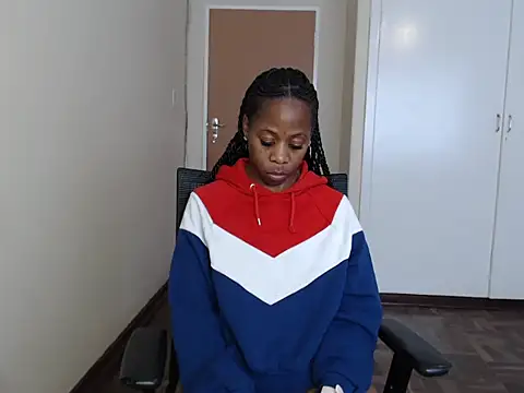 QUEENMANDYY Live XXX Chat