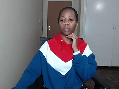 QUEENMANDYY Webcamshow