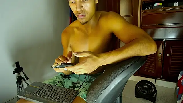 Jhon_wich Chat XXX live