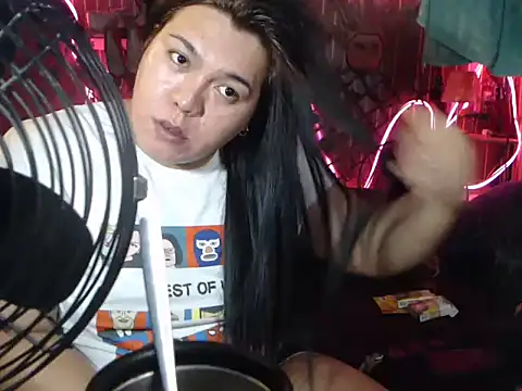 HotAsianAlbin19 Show in webcam