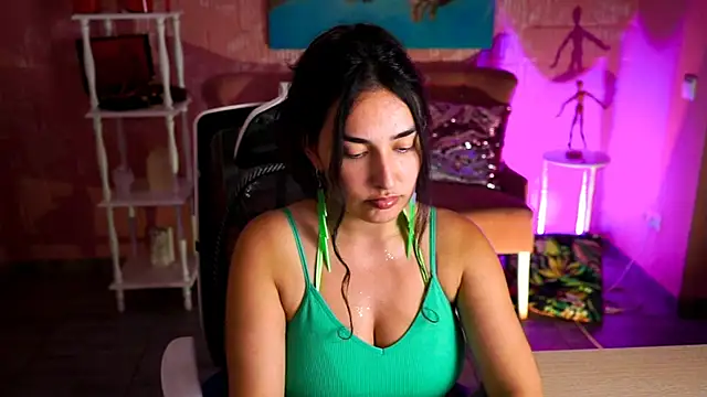 دردشة CeceliaJohnson الجنسية المباشرة