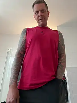GeilerTom42 webcam show