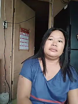 Lovelywoman43 Pertunjukan Webcam