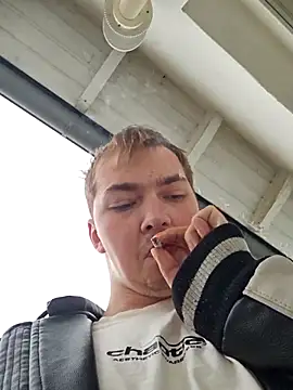 BigJuicy18cm 在線直播表演