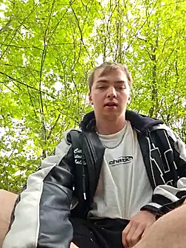 BigJuicy18cm's Webcam Show