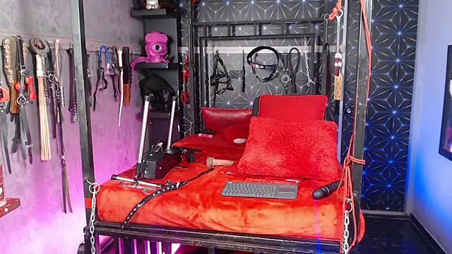 lorna_cox_bdsm: διαδικτυακό σόου στην κάμερα