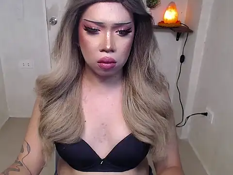 LasciviousDelilah Show in webcam