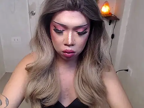 LasciviousDelilah Show in webcam