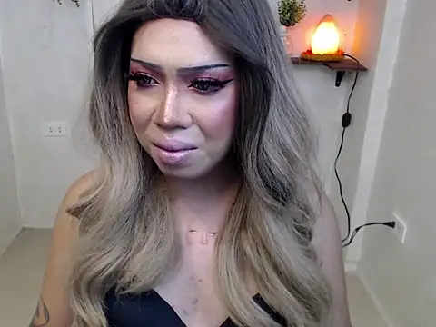 LasciviousDelilah's Webcam Show