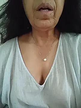 NakedMILFx Chat XXX live