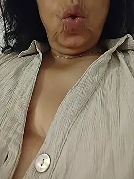 NakedMILFx's Webcam Show