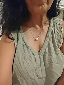 Chat XXX en directo de NakedMILFx