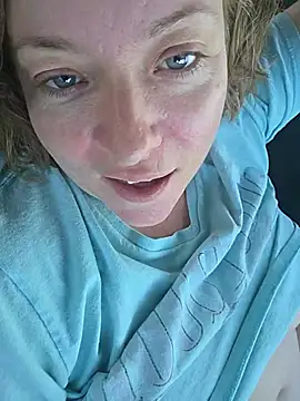 julimonroe 网络视讯表演