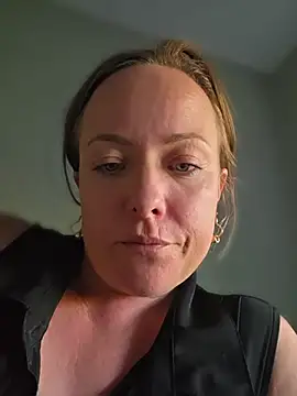 julimonroe's Webcam Show