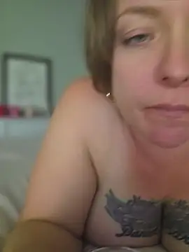 julimonroe's Webcam Show