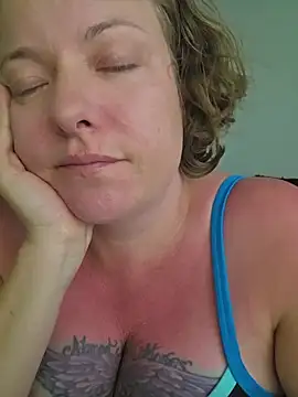 julimonroe webcam show