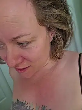 julimonroe's Webcam Show