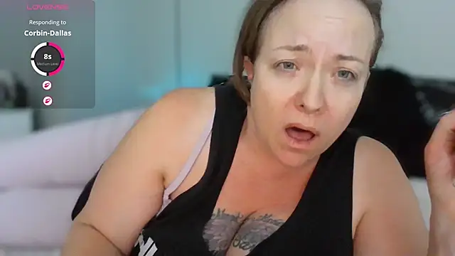 julimonroe's Webcam Show