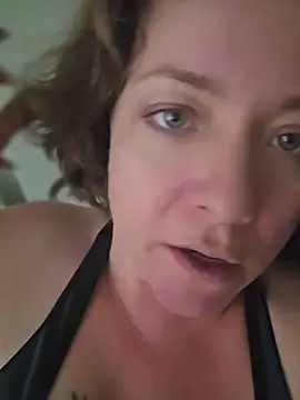 julimonroe's Webcam Show