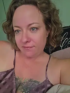 julimonroe webcam show