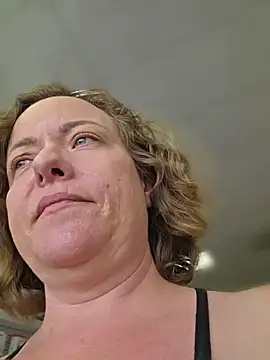 julimonroe's Webcam Show