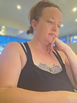 julimonroe Pertunjukan Webcam