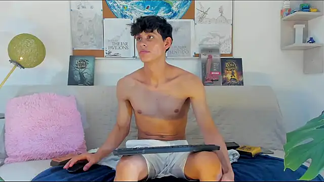 logan_thomas' Live XXX Chat