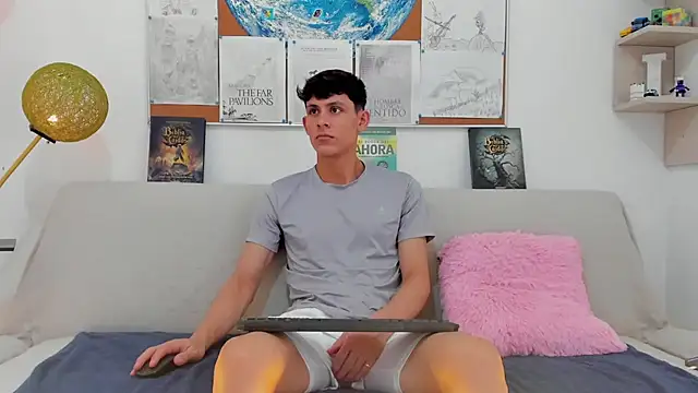 logan_thomas Adlı Modelin Web Kamerası Şovu