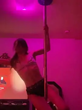 Pokazy przed kamerką – spoilbadkittynow