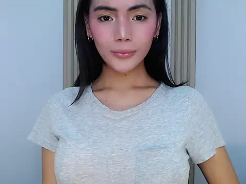 Martha_pookerxxx 网络视讯表演