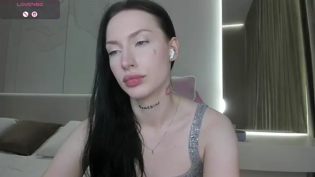 JenniferQueen11 XXX чат на живо