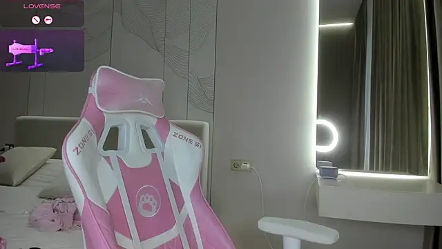 Pokój czatu na żywo – JenniferQueen11