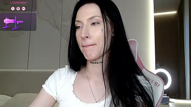 Chat +18 de JenniferQueen11 ao vivo
