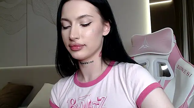 JenniferQueen11 live XXX chat