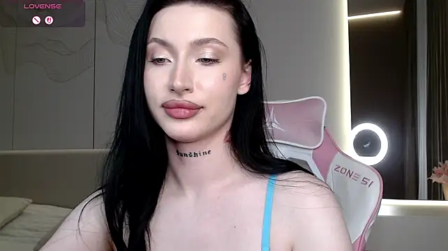 Chat +18 de JenniferQueen11 ao vivo