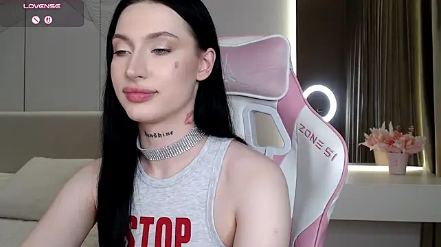 צ'אט XXX בשידור חי של JenniferQueen11