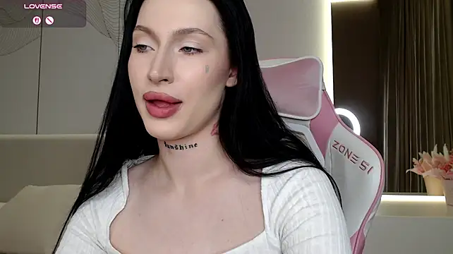 Chatroom XXX en direct de JenniferQueen11