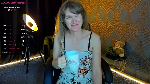 Anabell_xxx 网络视讯表演