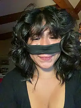 nenalayla Show in webcam
