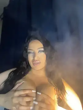 EmiliaPetrova live XXX chat