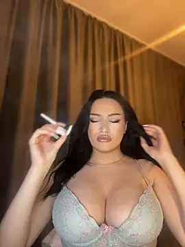 EmiliaPetrova Chat XXX live