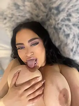 EmiliaPetrova Adlı Modelin Web Kamerası Şovu