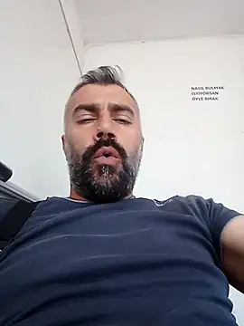 kevgir08's Webcam Show