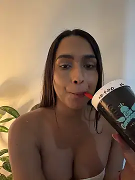 carminaurmommy 网络视讯表演