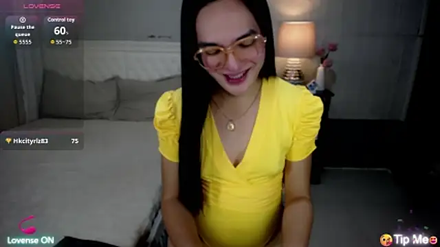 AsianSweetHeartxX Show in webcam
