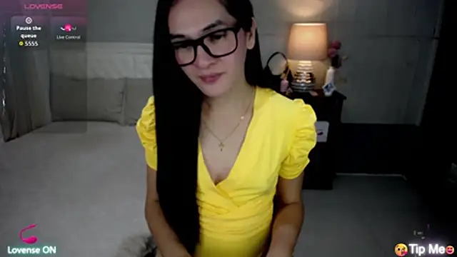 AsianSweetHeartxX 网络视讯表演