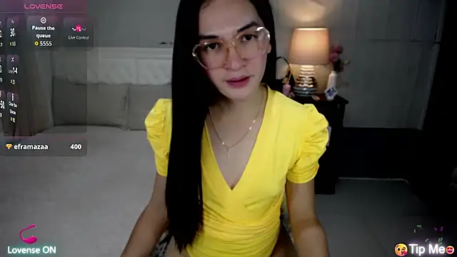 AsianSweetHeartxX Show in webcam