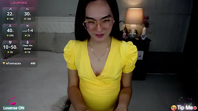 AsianSweetHeartxX Show in webcam
