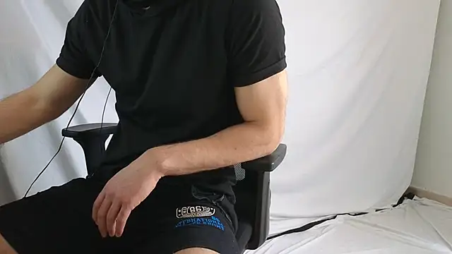 HawkedScald Show in webcam